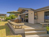 Bryley - Cooks Beach Holiday Home