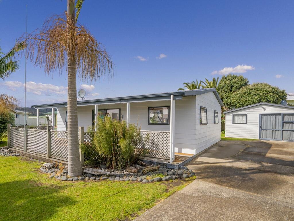 Endeavour Cottage - Whitianga Holiday Home - thumb 0