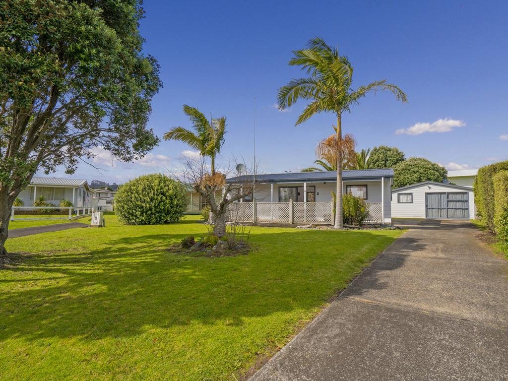 Endeavour Cottage - Whitianga Holiday Home - thumb 1