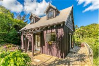 Forest and Bush Hideaway - Onetangi Holiday Home