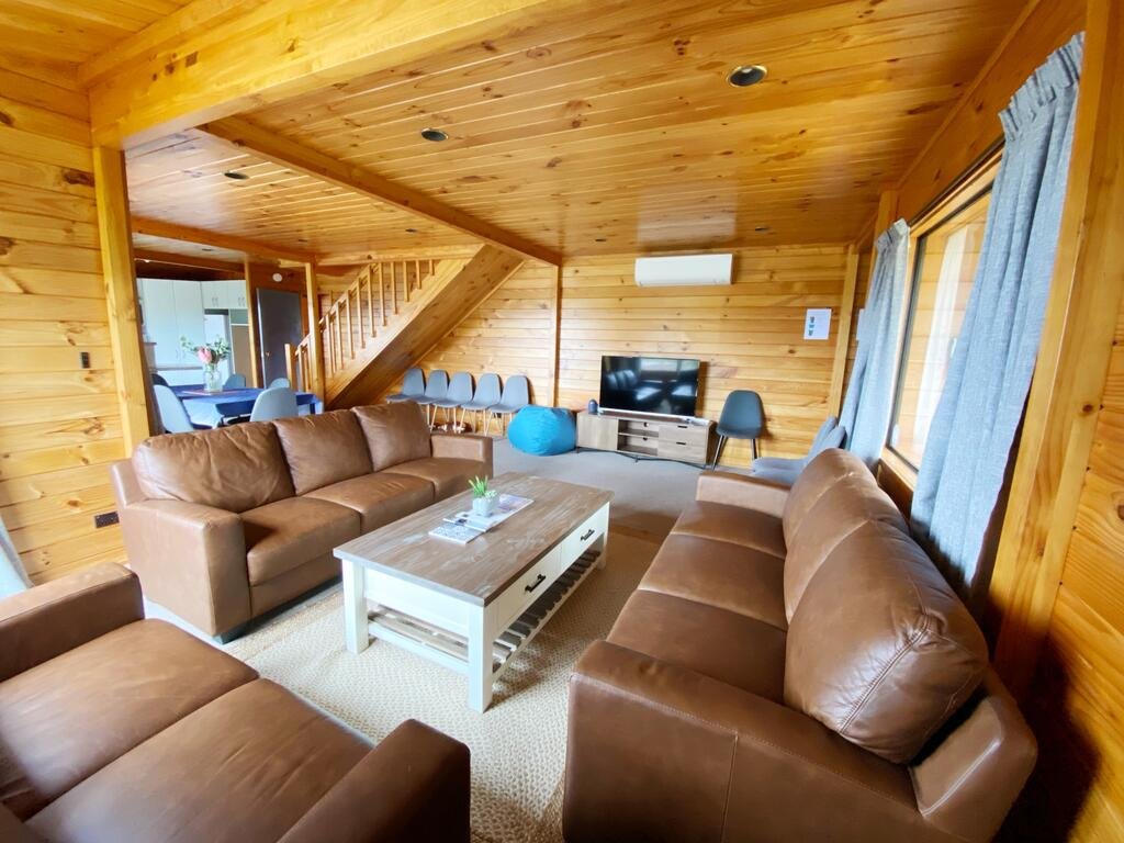 Luxe Lake View Family Lodge - thumb 2