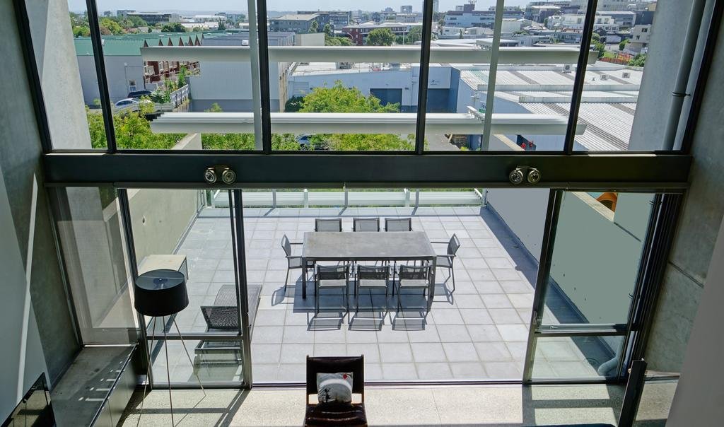 Luxury Mt Eden Apartment With Spectacular Views - thumb 1