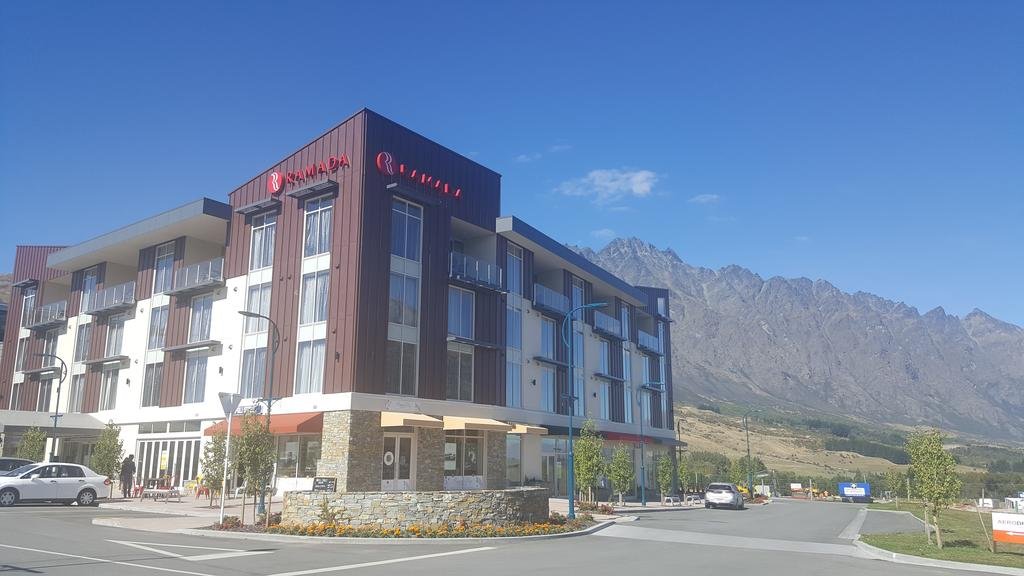 Ramada Suites By Wyndham Queenstown Remarkables Park - thumb 1