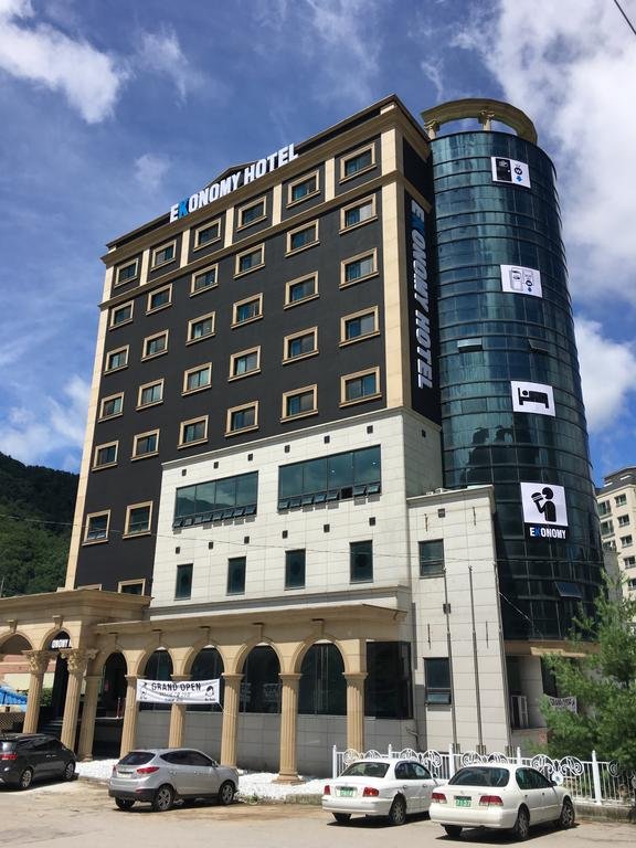 Ekonomy Hotel Jeongseon Accommodation South Korea