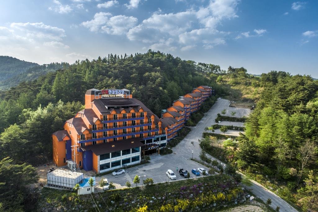 Hyundai Elliot Hotel and Resort Accommodation South Korea