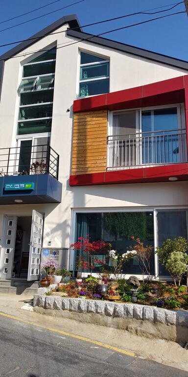 Ri-in Mokpo Guesthouse Accommodation South Korea
