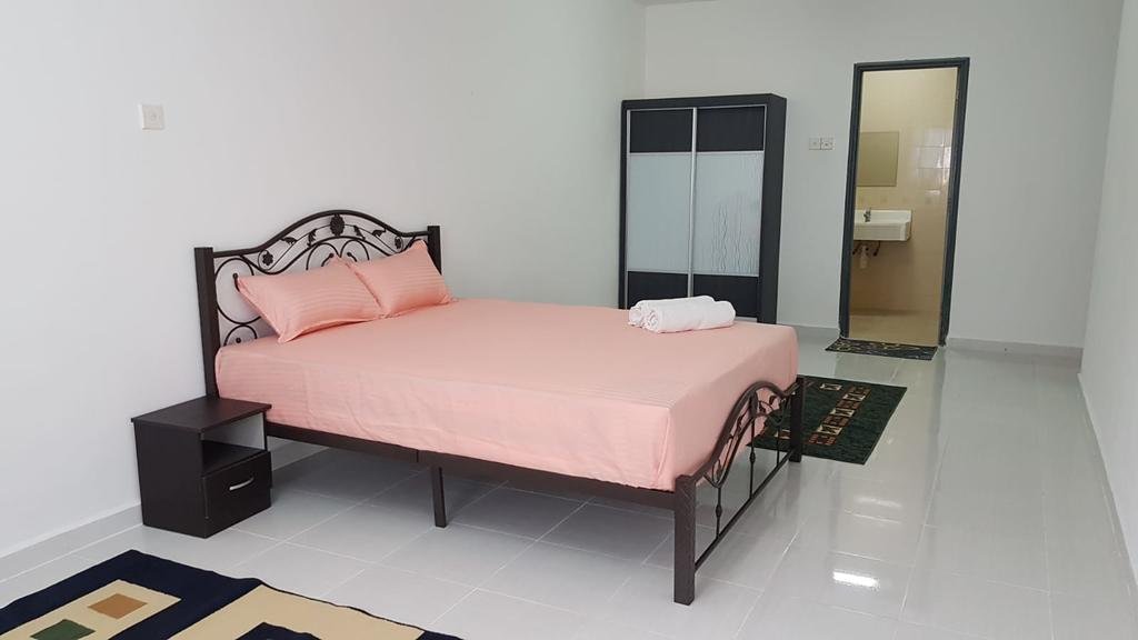 Ironsmith Home With Elegant Rooms - Accommodation Singapore