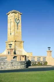 Fremantle War Memorial - Carnarvon Accommodation