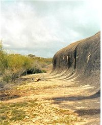 Totadgin Dam Reserve - Carnarvon Accommodation