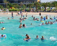 Darwin Wave Lagoon - Brisbane Tourism