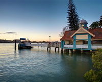 Oxford Street Bulimba - Accommodation Resorts