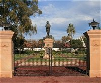 Dalby War Memorial and Gates - Accommodation Newcastle
