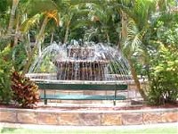 Bauer and Wiles Memorial Fountain - Accommodation in Brisbane
