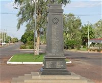 Winton War Memorial - Accommodation Redcliffe