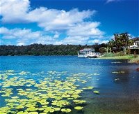 Lake Barrine Crater Lakes National Park - Tourism Canberra