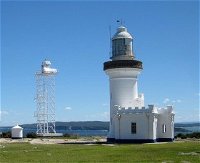 Point Perpendicular Lighthouse and Lookout - Accommodation Mooloolaba