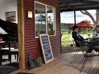 Blesings Garden Wines - Wagga Wagga Accommodation