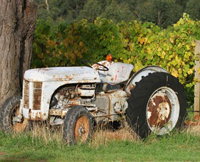 Ten Minutes By Tractor - Accommodation NT