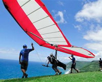 Hang gliding Oz - QLD Tourism