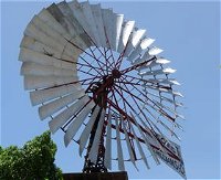 Barcaldine Windmill - Attractions