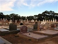 Langhorne Creek Cemetery - Accommodation Brisbane