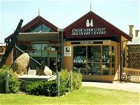 Encounter Coast Discovery Centre and The Old Customs and Station Masters House - Accommodation Rockhampton
