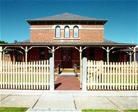 Wentworth Courthouse - Attractions