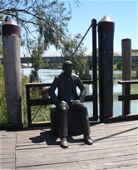 Captain John Egge Statue - Broome Tourism
