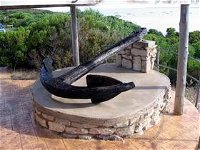 Geltwood Anchor Memorial - Accommodation Airlie Beach