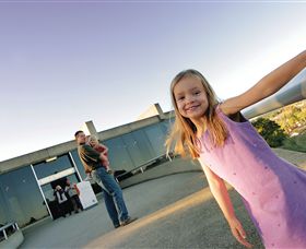 Canadian VIC Accommodation Broken Hill