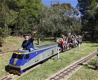 Willans Hill Miniature Railway - Accommodation Redcliffe