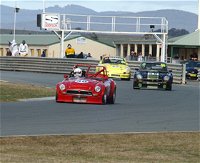 Wakefield Park Motor Racing Circuit - Accommodation Redcliffe