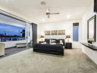 The Grand Broadbeach - Vogue Holiday Homes - Tourism Cairns