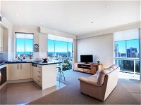 Pacific Views Resort - Accommodation in Surfers Paradise