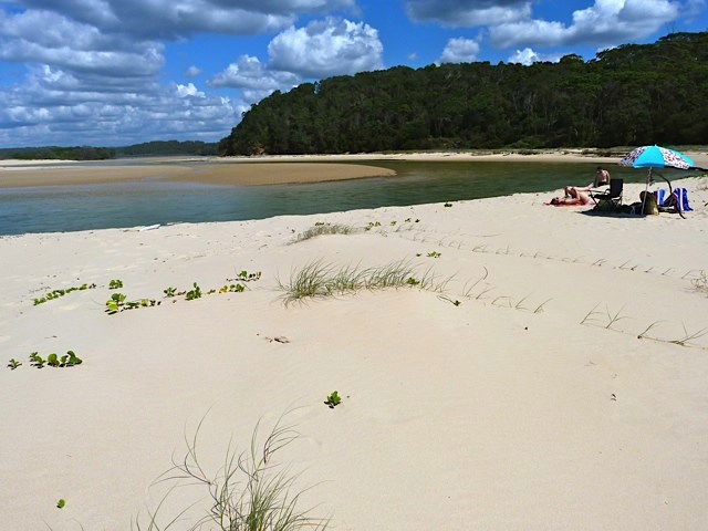 Valla NSW Tourism Caloundra