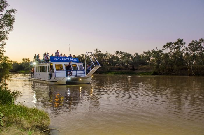 Outback Aussie Day Tours Longreach