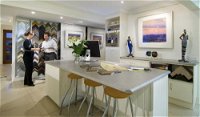 Art Nuvo Gallery - Accommodation Redcliffe