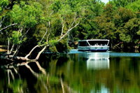 Perth River Cruise and Vineyard Experience Best of Both Worlds - Tourism Caloundra