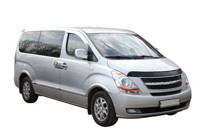 Transfer in private Minivan from Melbourne Airport to Melbourne Downtown Melbourne