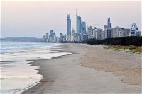 Luxury Brisbane Airport Transfers To and From Broadbeach for up to 11 ppl - Accommodation Gold Coast