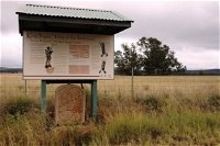King Togees Grave - Carnarvon Accommodation