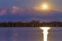 Lake Broadwater Conservation Park - Tourism Bookings WA