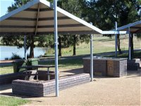 Point Hut Pond Park - Attractions Perth