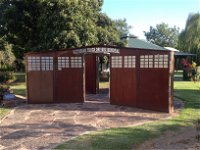 Victorian Truck Drivers Memorial - Accommodation NSW