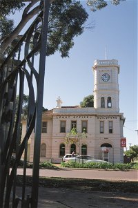 Guildford Post Office - Accommodation Redcliffe