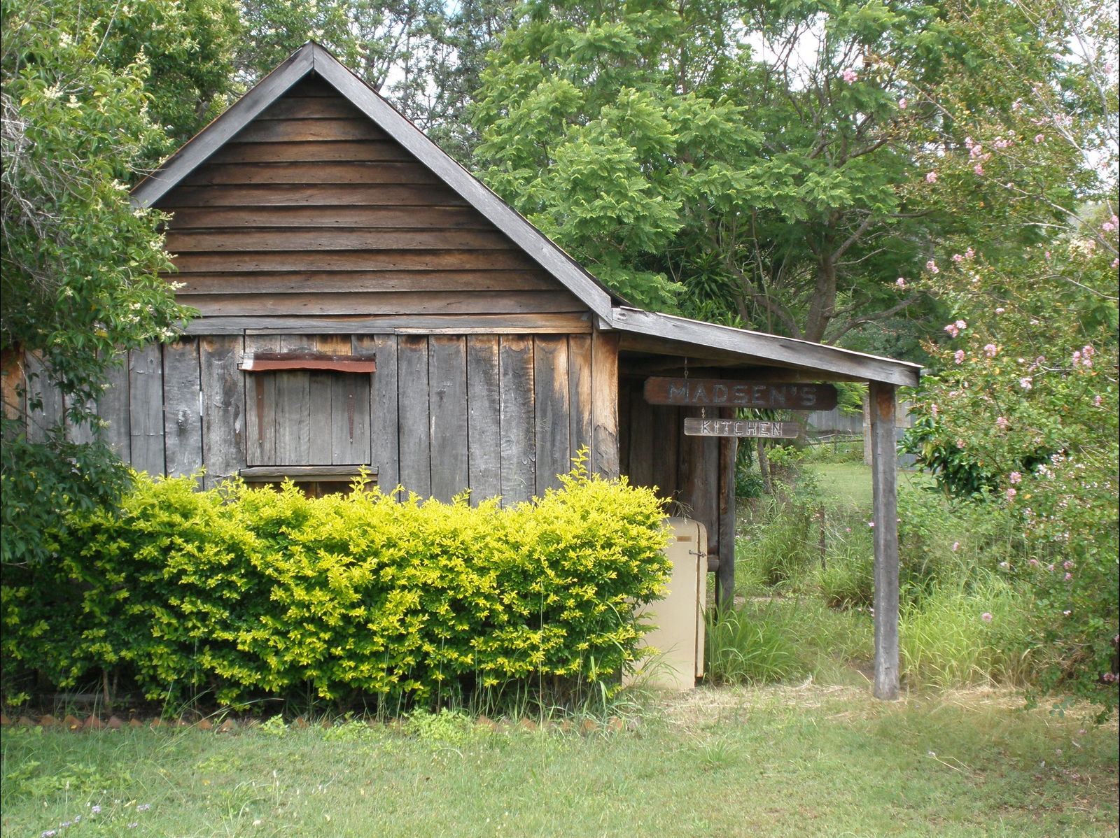 Mount Perry QLD Stayed