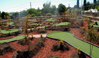 Orange Mini Golf - Attractions