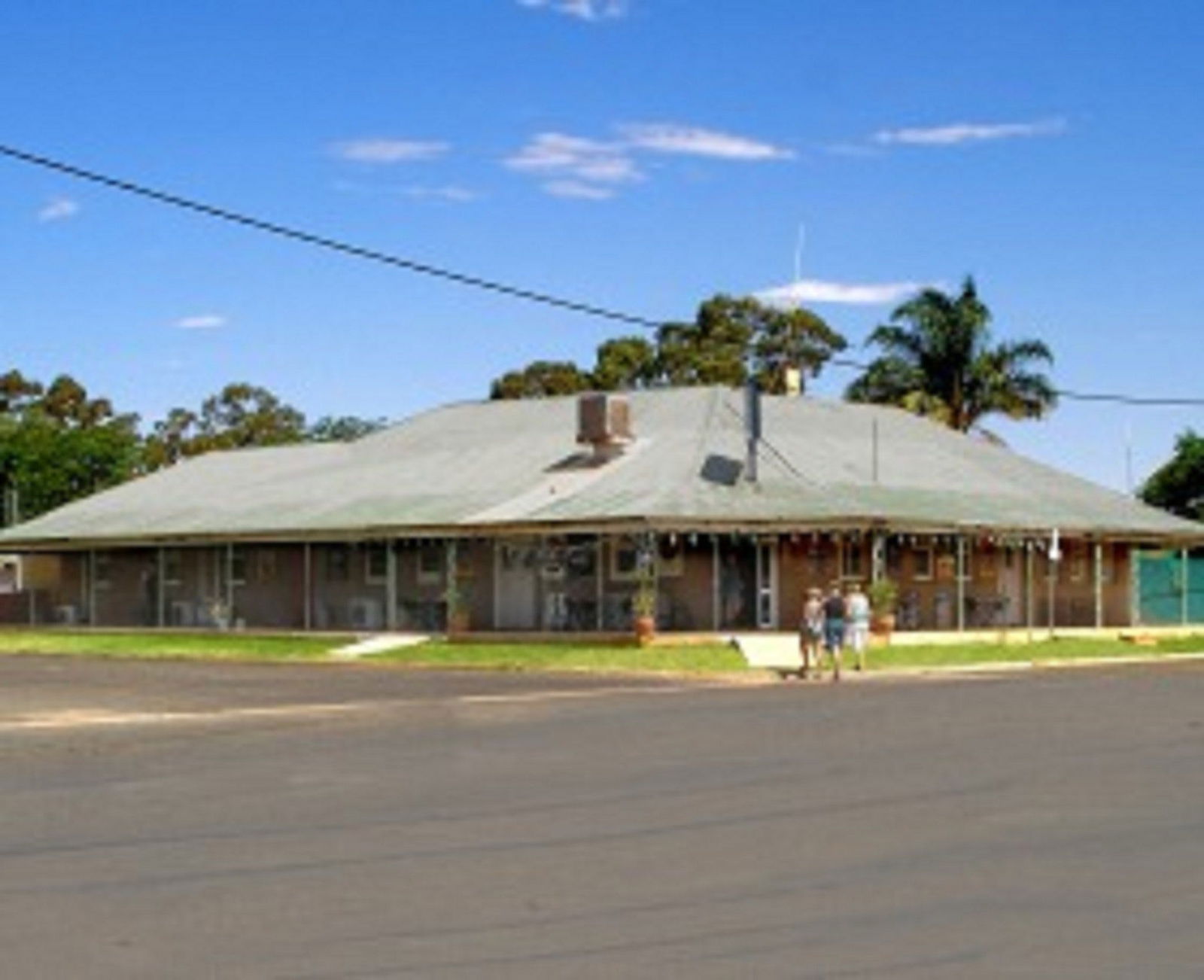 Tullibigeal NSW WA Accommodation