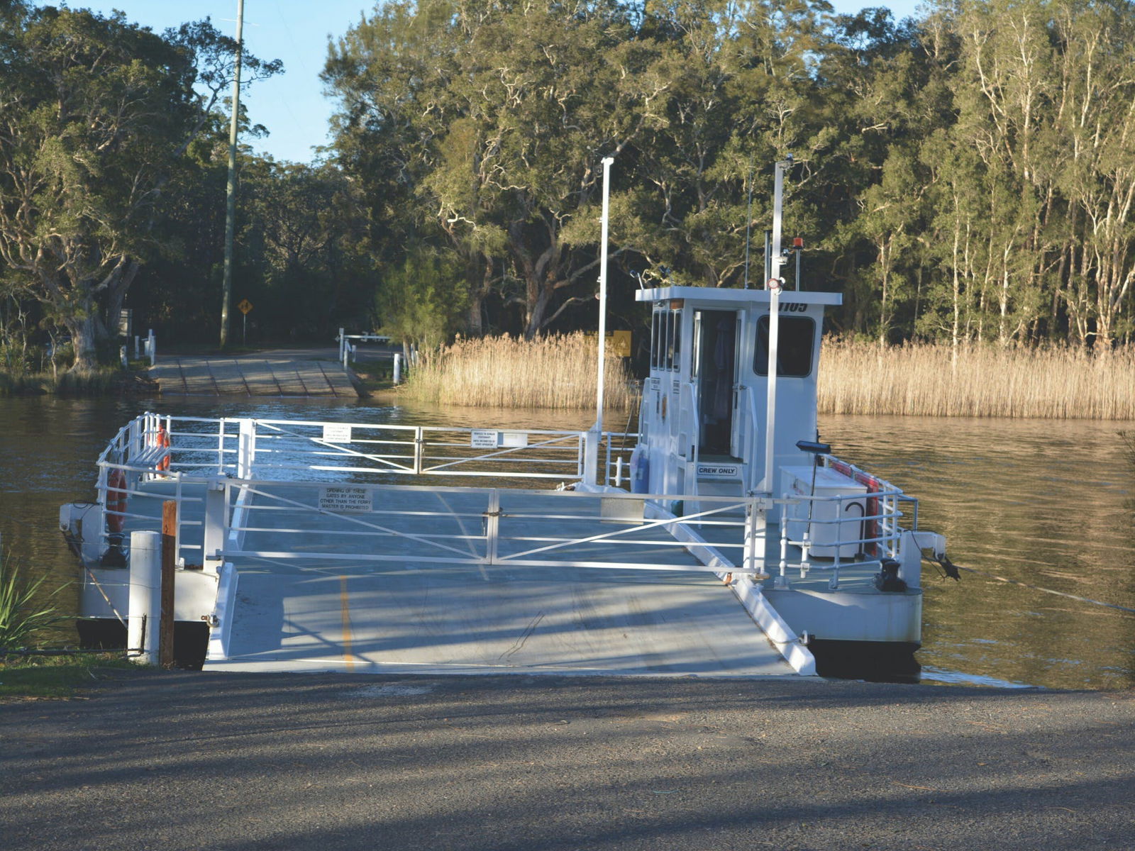 Bombah Point NSW Accommodation Whitsundays