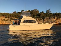 Cruising the  Swan River in at Sunset with Boutique Cruise - Accommodation in Bendigo